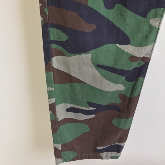 Forever 21 Camo Pants - Picture 4 of 8